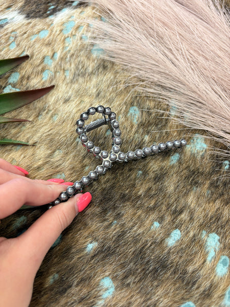 The Navajo Pearl Faux Claw Clip