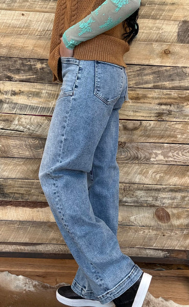 The Laurie Slouchy Relaxed Baggy Light Jean