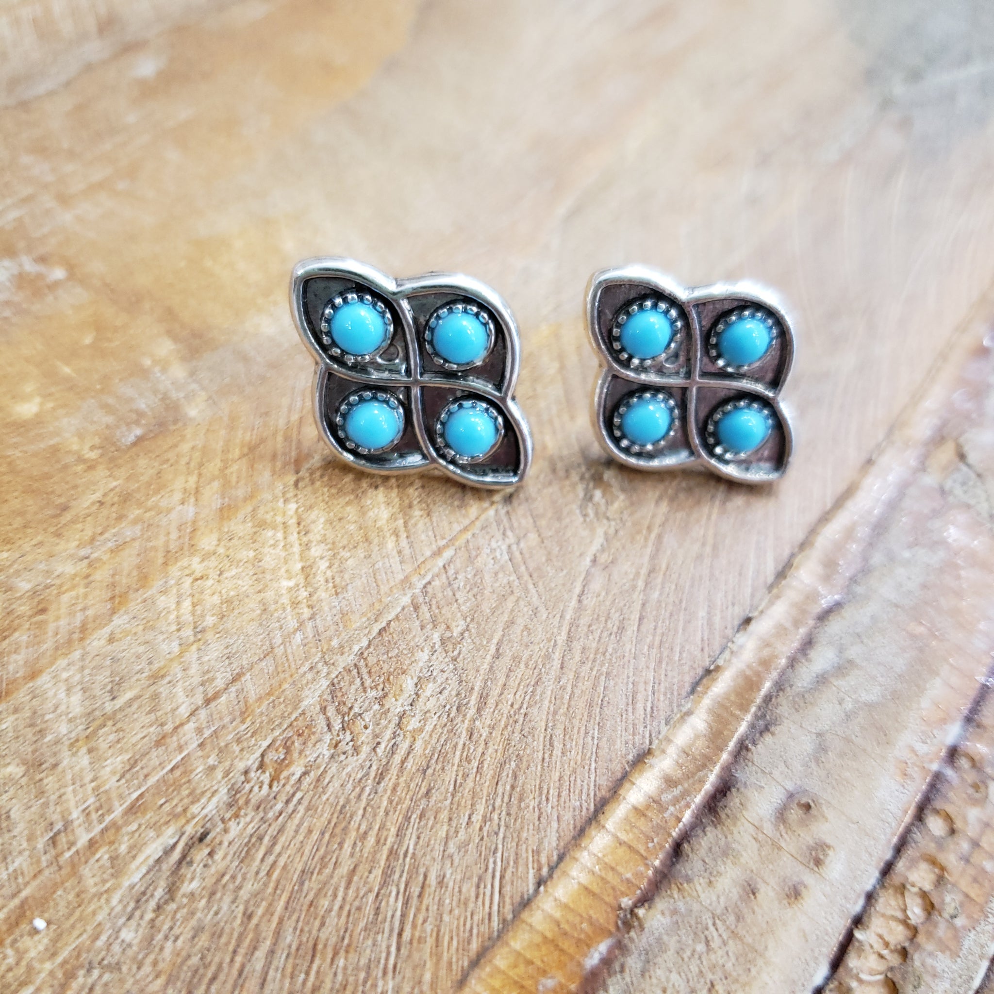 The Navajo Turquoise Earrings