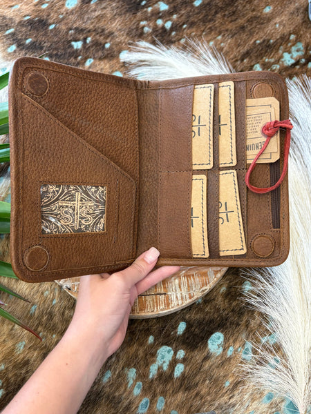 The Wide Open Plains Magnetic Wallet