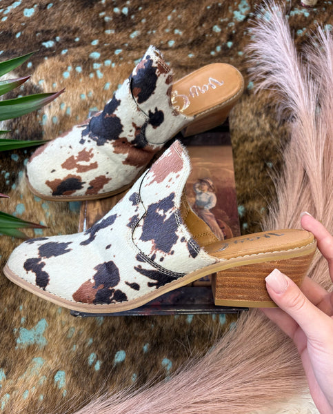 The Right Start Black and Brown Bootie Shoes