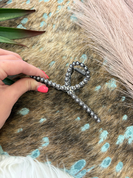 The Navajo Pearl Faux Claw Clip