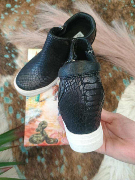 The All Day Wedge Black Sneaker