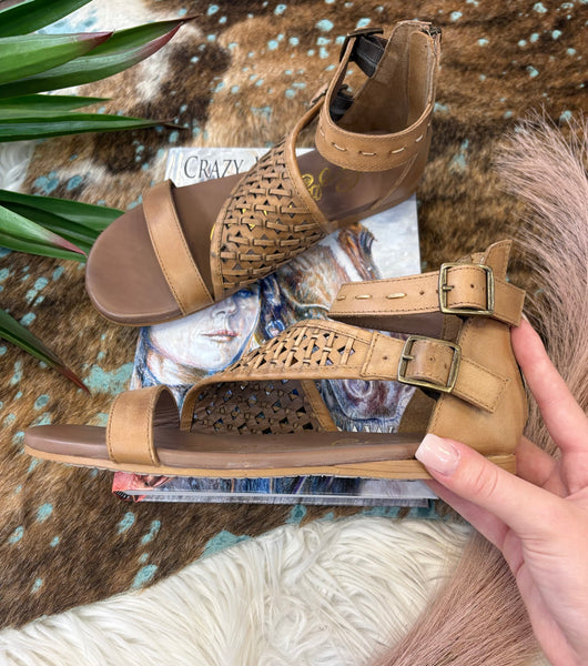 The Come Here Tan Sandal