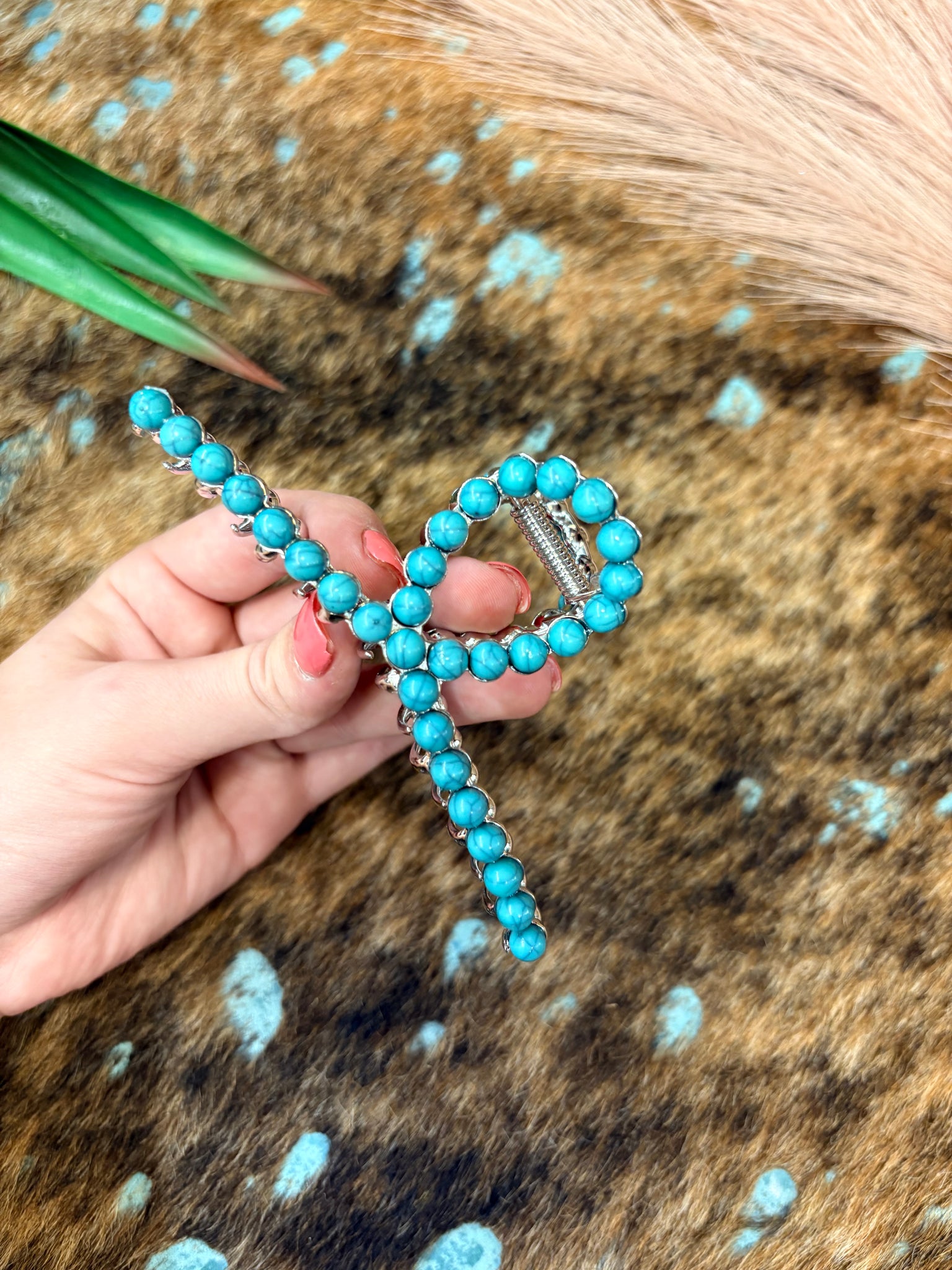 The Turquoise Bead Claw Clip