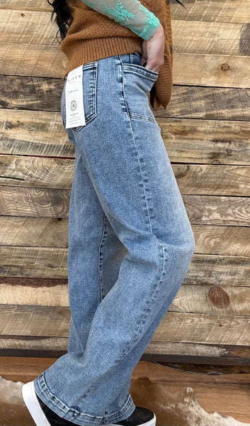 The Laurie Slouchy Relaxed Baggy Light Jean