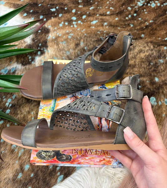 The Come Here Black Sandal