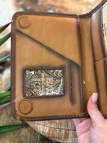 The Western Skies Magnetic Wallet