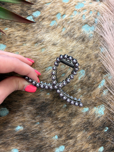 The Mini Faux Pearl Claw Clip