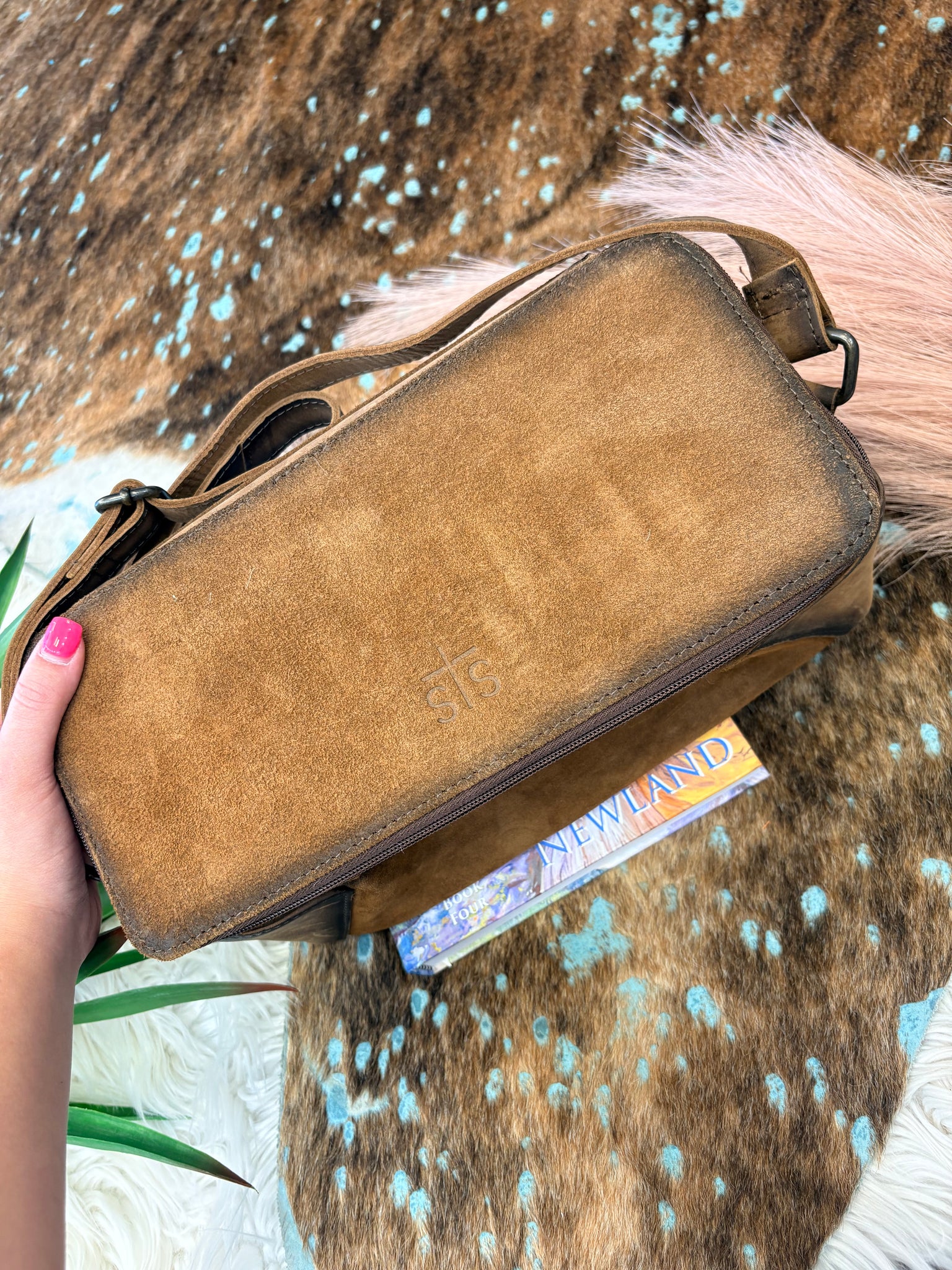 The Basic Leather Carry All Bag