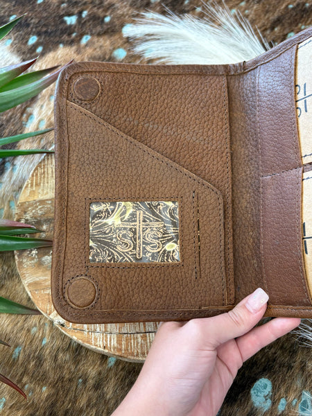 The Wide Open Plains Magnetic Wallet