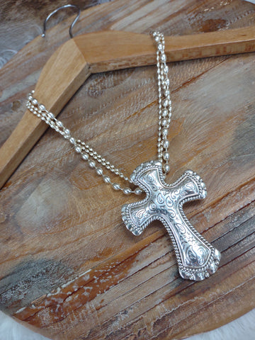 The Silver Cross Necklace