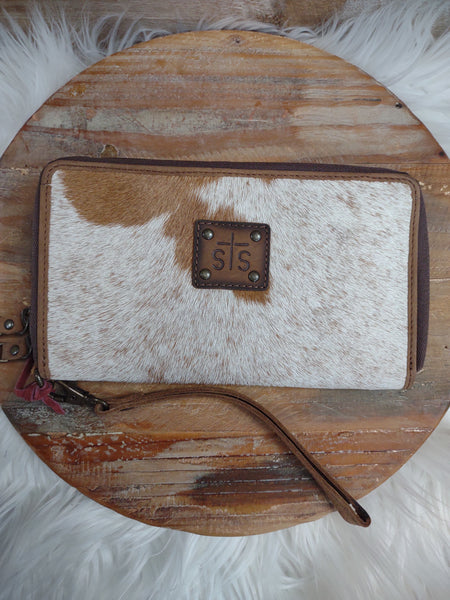 The Cowhide Famous Kacy Organizer Wallet