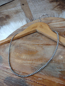 The Simple Silver Necklace