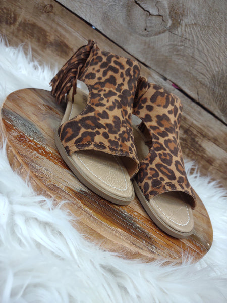 The Strong Way Leopard Sandals