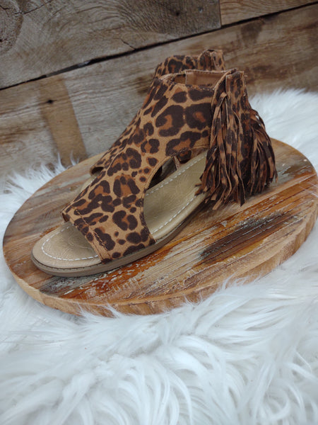 The Strong Way Leopard Sandals