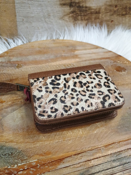 The Wide Open Plains Soni Wallet