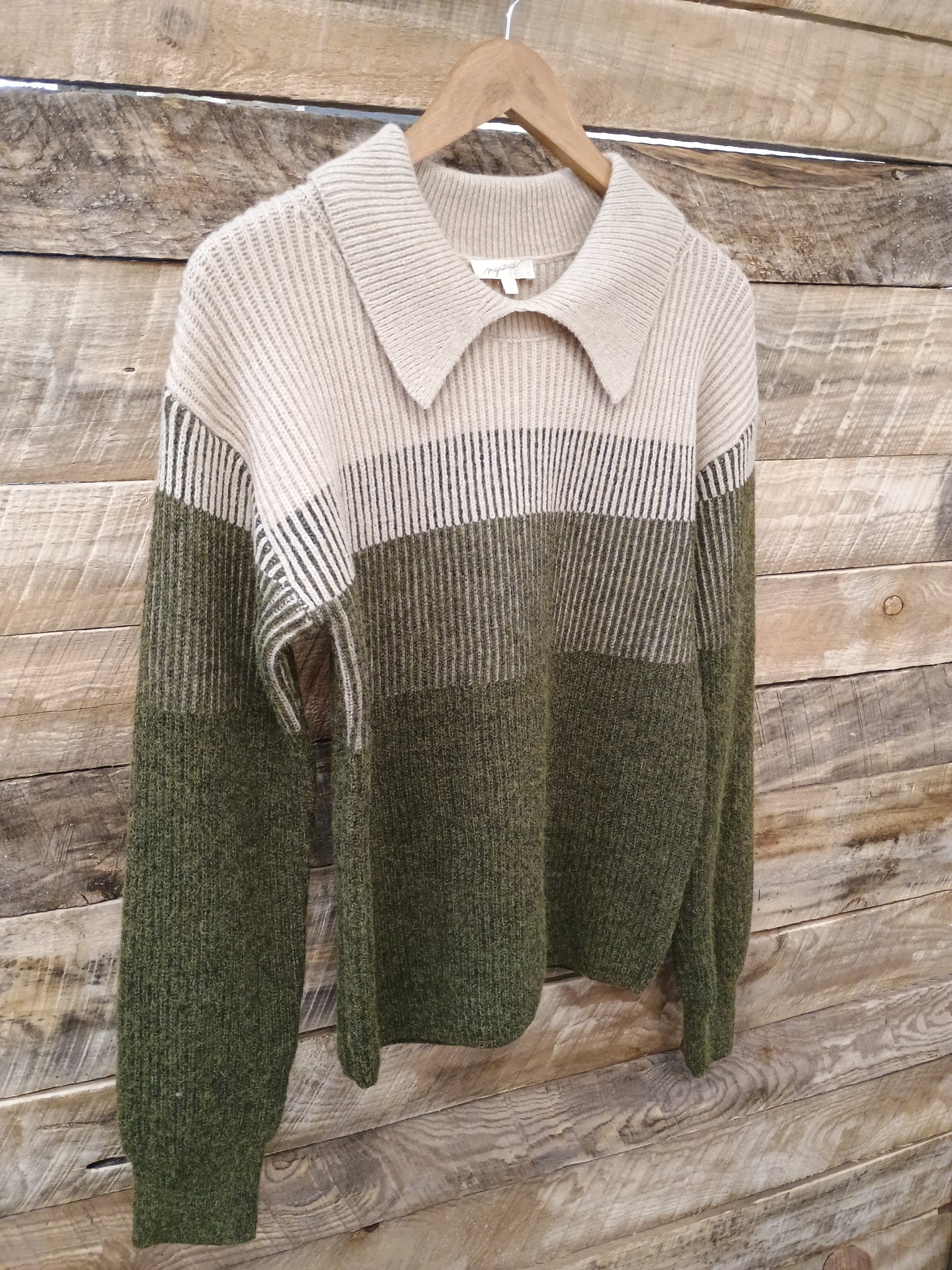 The Light Lines Collar Olive Sweater