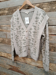 The Hints Of Leopard Button Cardigan