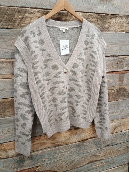 The Hints Of Leopard Button Cardigan