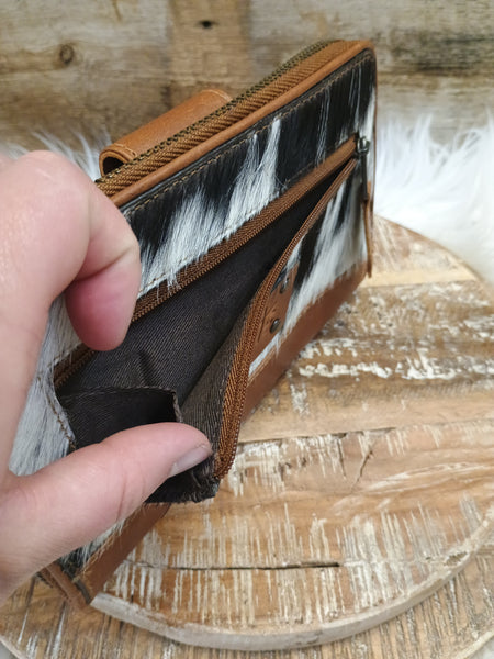 The Perfect Way Cowhide Clasp Wallet