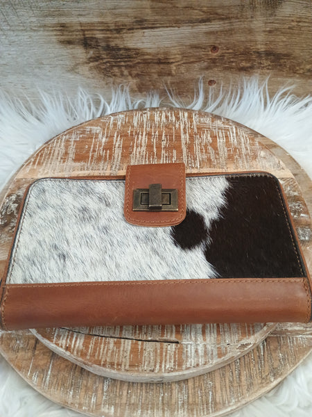 The Perfect Way Cowhide Clasp Wallet