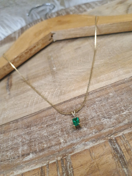 The Tiny Green Gold Necklace