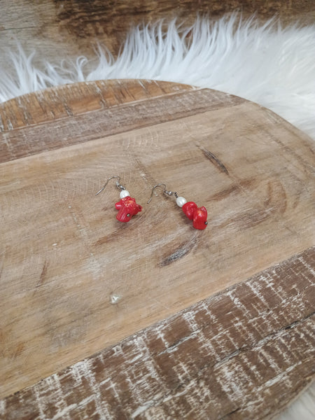 The Pearl and Red Earrings