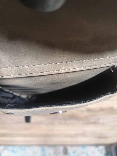 The Wyoming Crossbody Grey Purse