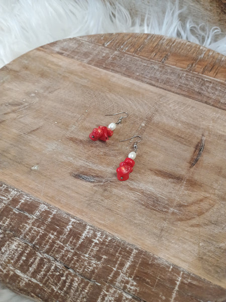 The Pearl and Red Earrings
