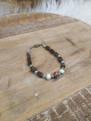 The Real Pearl Hint Bracelet