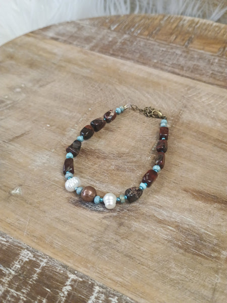 The Real Pearl Hint Bracelet