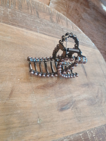 The Mini Faux Pearl Claw Clip