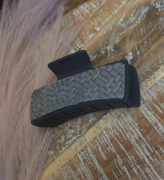 The Basket Weave Grey Hair Clip