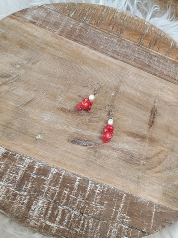 The Pearl and Red Earrings