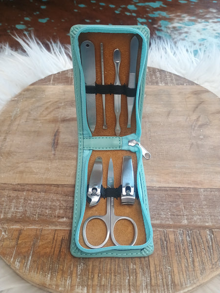 The Wyoming Turquoise Manicure Set