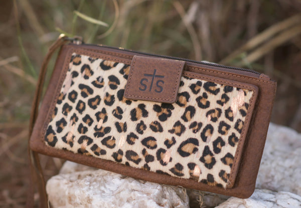 The Wide Open Plains Haley Wallet