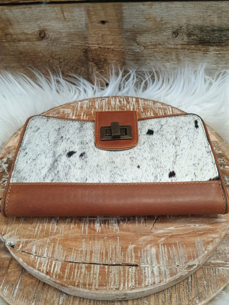 The Perfect Way Cowhide Clasp Wallet