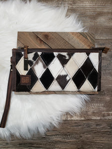 The Classic Diamond Hide Clutch Wallet